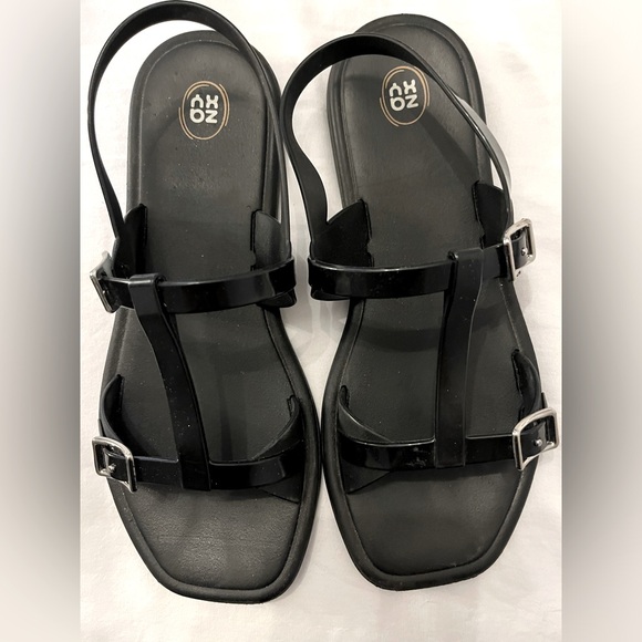 Zaky shoe - Picture 1 of 2